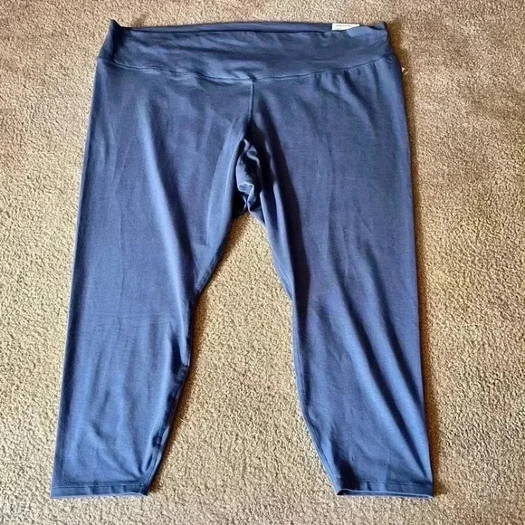 🆕
 Old Navy Blue Athletic Leggings Size 4X - Picture 4 of 5